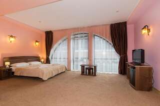 Отель Мелодия гор Красная Поляна Улучшенный двухместный номер с 1 кроватью или 2 отдельными кроватями-3