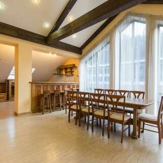 Отель Мелодия гор Красная Поляна Апартаменты 5-местный 3-комнатный-6